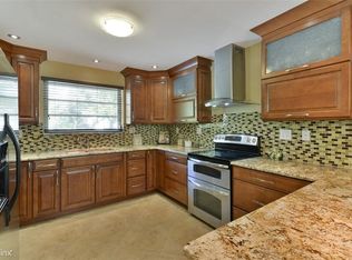 7380 SW 98th St, Pinecrest, FL 33156