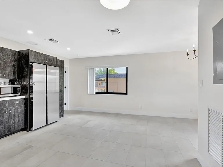5980 SW 40th Ave #D — Photo 7