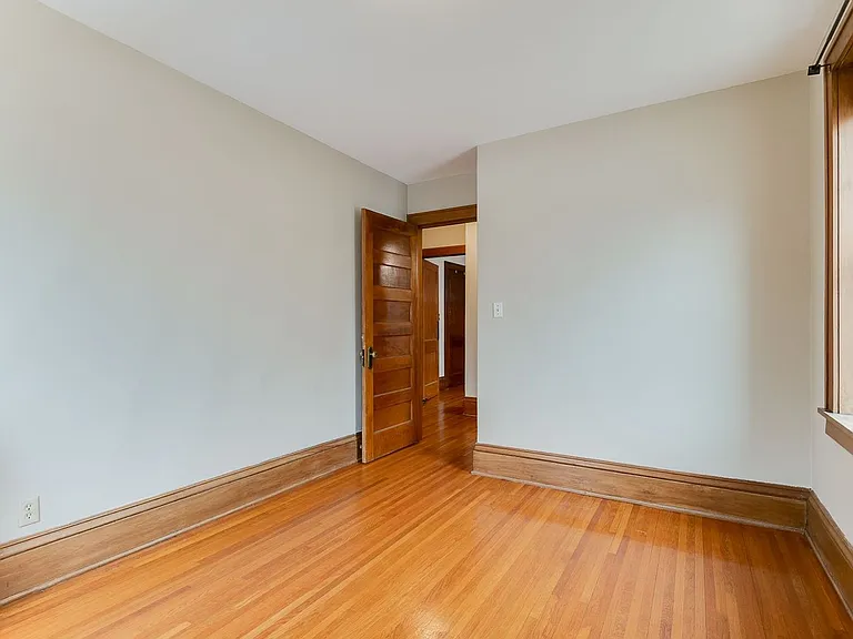 1725 Laurel Ave — Photo 10