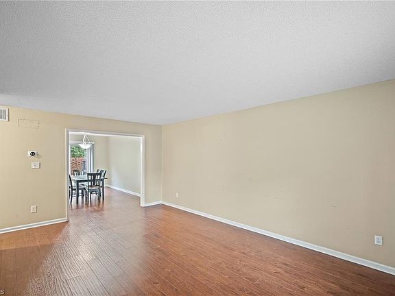 2nd image of 217 Northpoint Ave Unit D
