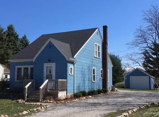 320 E Spring St, Port Austin, MI 48467