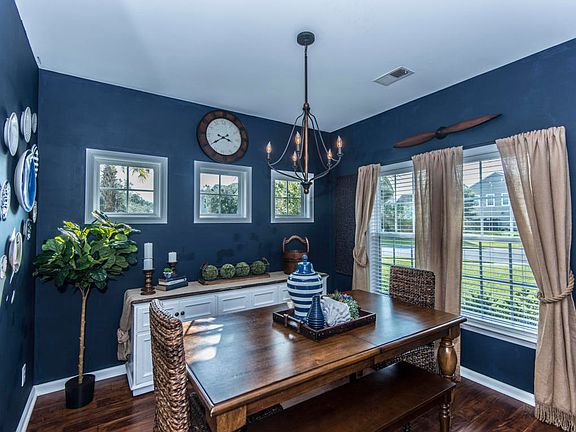 3rd image of 5032 Fox Valley Ct