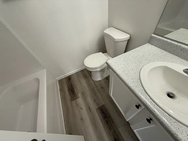 1108 Plantation Ct #0 — Photo 12