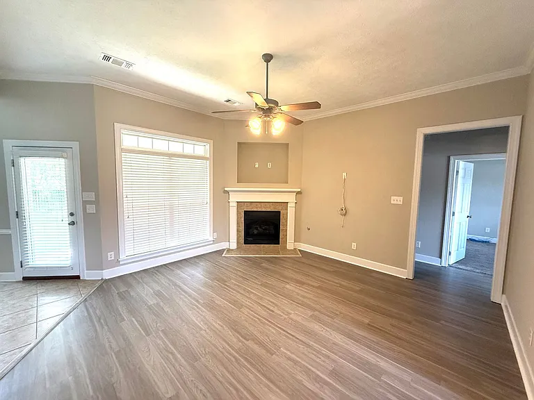 616 Coleman Way — Photo 3