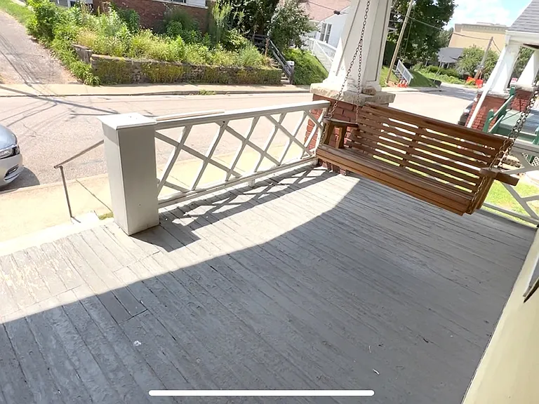 315 E Smith Ave — Photo 2