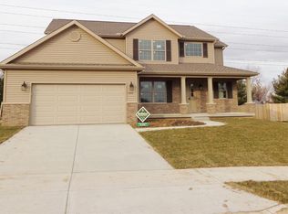 10719 N Sawmill Ln, Dunlap, IL 61525