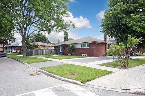 1 Barnes Cres Photo 1