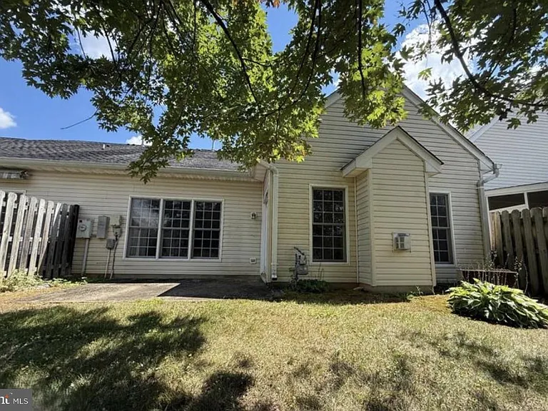 11002 Jaguar Ct — Photo 13