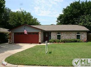 7509 Deaver Dr, North Richland Hills, TX 76180