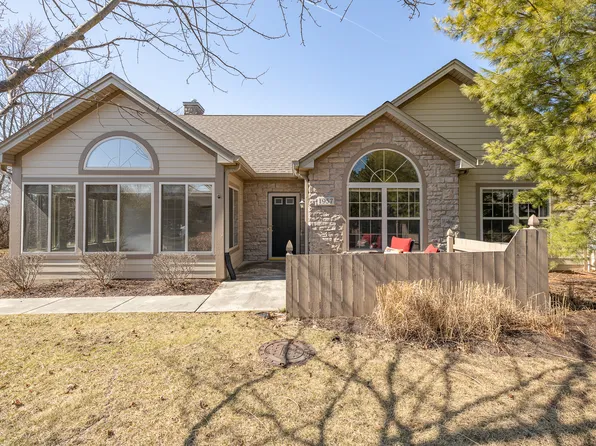 1957 Timberview Dr, Joliet, IL 60431