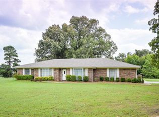 472062 E 1070 Rd, Muldrow, OK 74948