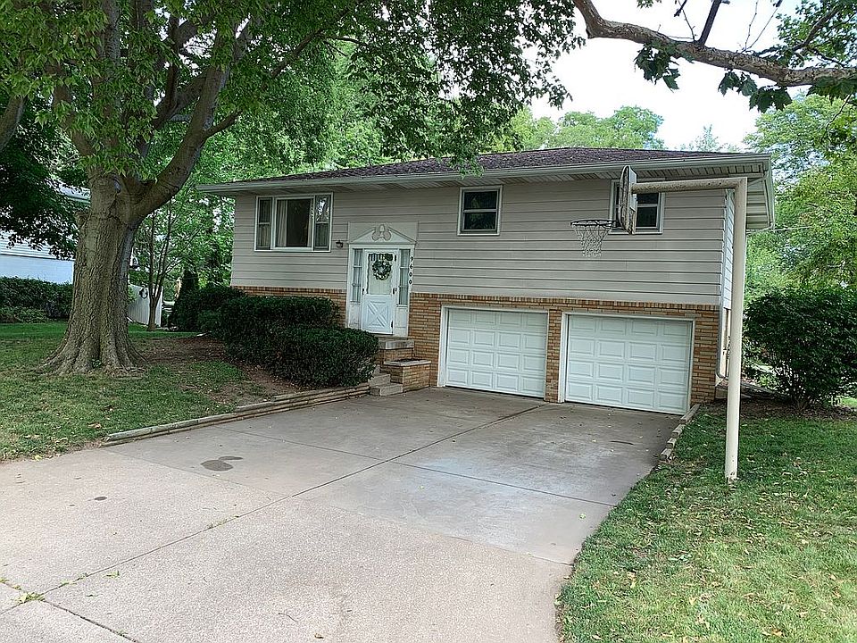 1st image of 9600 N Brookview Dr