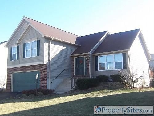 1st image of 738 Teal Ln