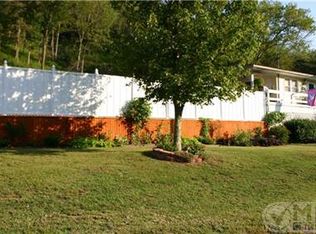 616 Gaulden Hollow Rd, Lafayette, TN 37083