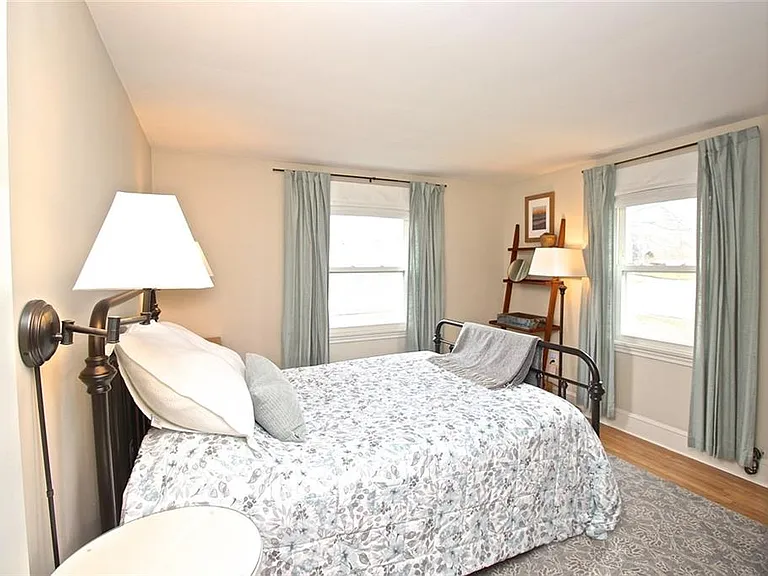 139 Coggeshall Ave — Photo 20