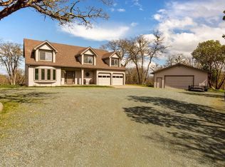 8664 Blackwell Rd, Central Pt, OR 97502