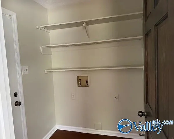 10311 Parliament Dr SW — Photo 14