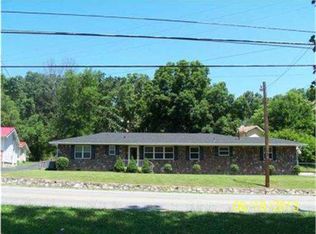 1505 John Ross Rd, Chattanooga, TN 37412