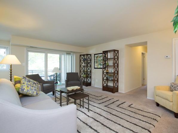 6112 Edsall Rd #301