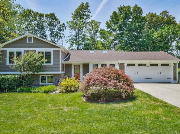 1914 Contralto Ct, Vienna, VA 22182