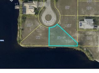 1001 NW 40th Pl, Cape Coral, FL 33993