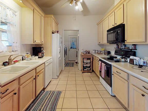 5th image of 5601 Mountain Valley Way