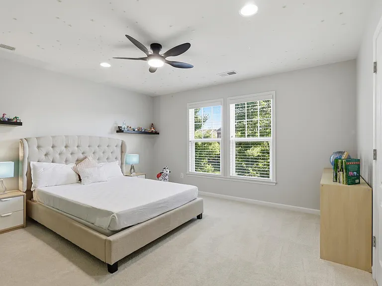 42522 Stratford Landing Dr — Photo 23