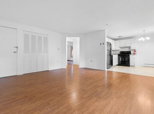 50 Farrwood Ave APT 9, North Andover, MA 01845