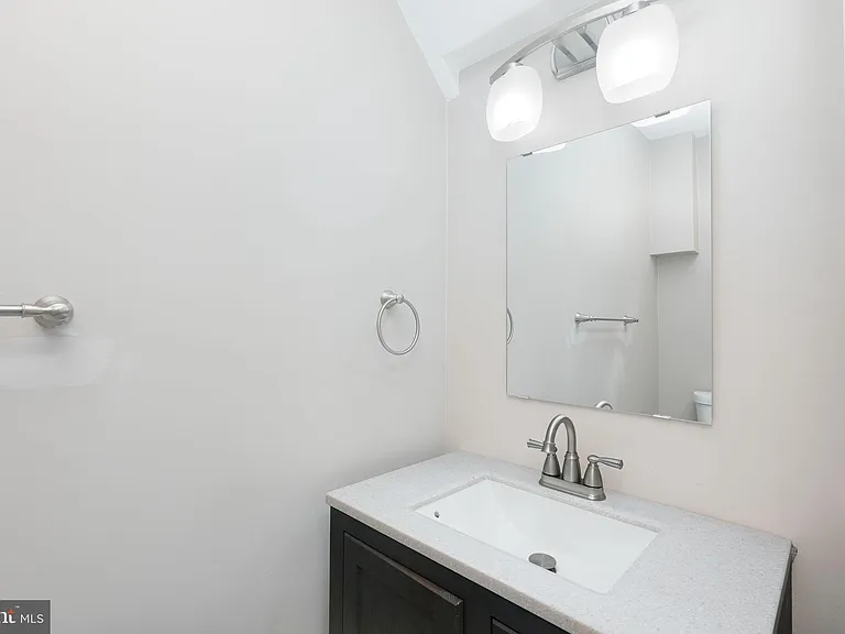 3848 Brighton Ct — Photo 26