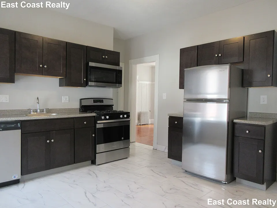 25 Linden St #3