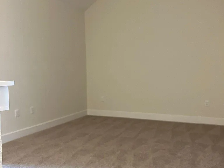 1458 Brookdale Ct — Photo 8