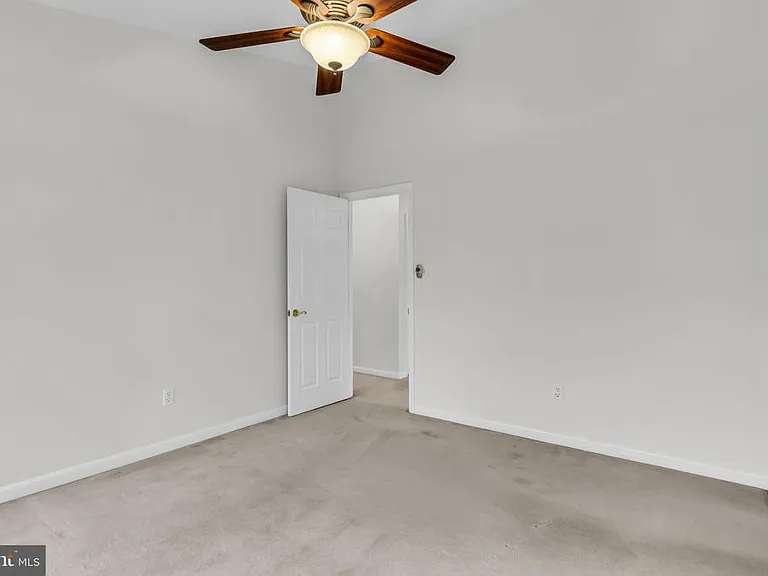 6618 Frost Lake Ln — Photo 26