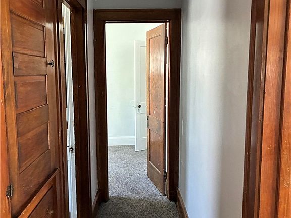 4th image of 4207 W 38th St