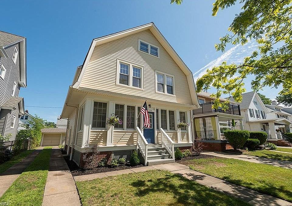 1st image of 17508 Fries Ave