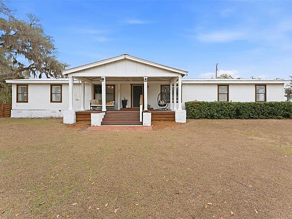 2nd image of 11040 Browning Rd