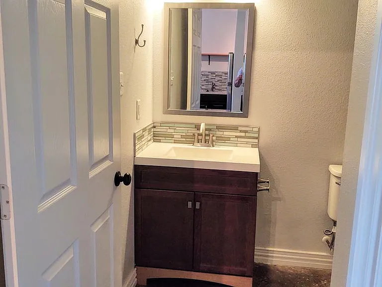 Hickory Park Apartments — Photo 5