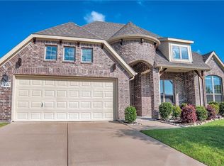 210 Fox Hollow Blvd, Forney, TX 75126