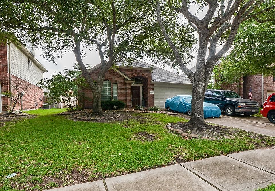 1st image of 24810 Sageford Ct
