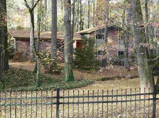 6001 Meadowbrook Dr, Norcross, GA 30093