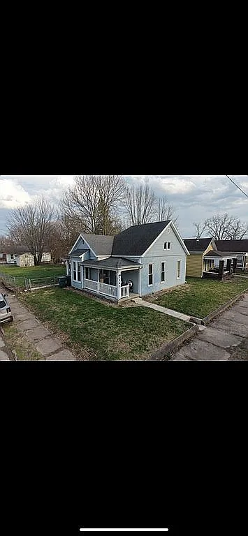 1143 Hunt St photo 1
