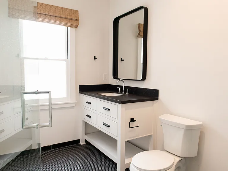 87 S Oak St #201-220 — Photo 7