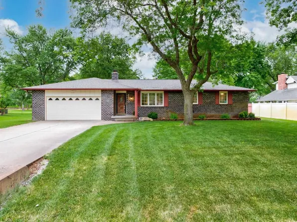 4700 Sequoia St, Hutchinson, KS 67502