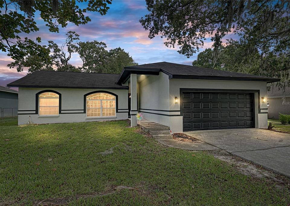 1st image of 8054 KAITLIN CIRCLE