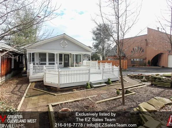 219 Yacht Club Dr, Rocky River, OH 44116