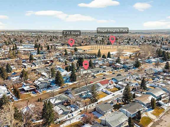 4th image of 1321 Prince CRESCENT