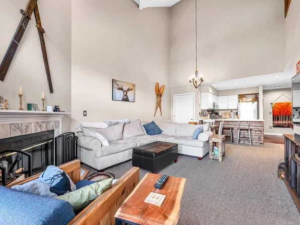 14F Deer Creek, Dover, VT 05356