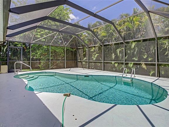 2nd image of 3234 SW 29th Ave