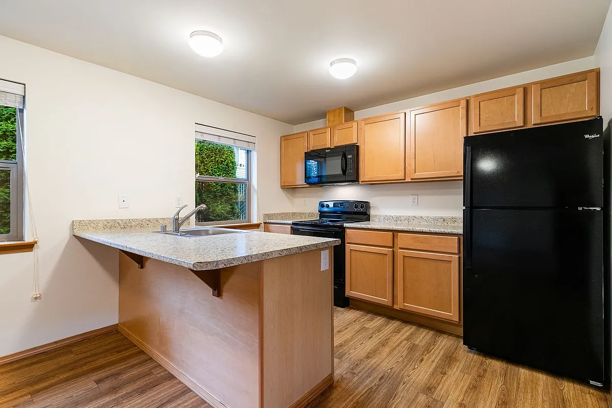 Building Photo - 3303 Hilda Ln