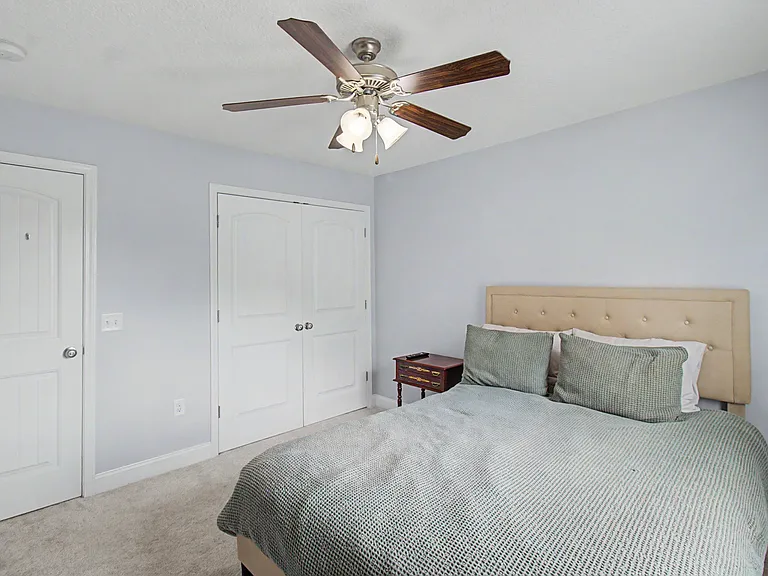 151 Lincoln Way NE — Photo 20
