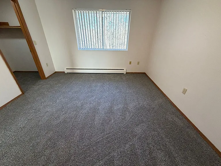 2717 Humboldt Rd — Photo 6